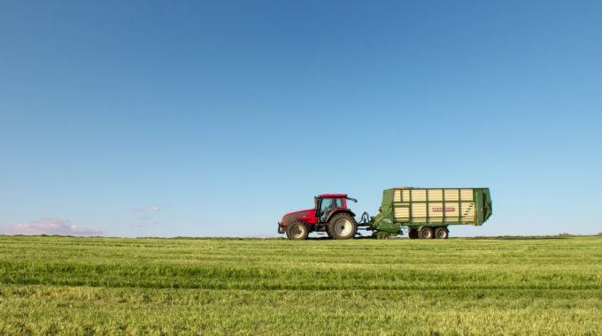 Comment Acheter Ou Vendre Sereinement Du Matériel Agricole En Ligne ?